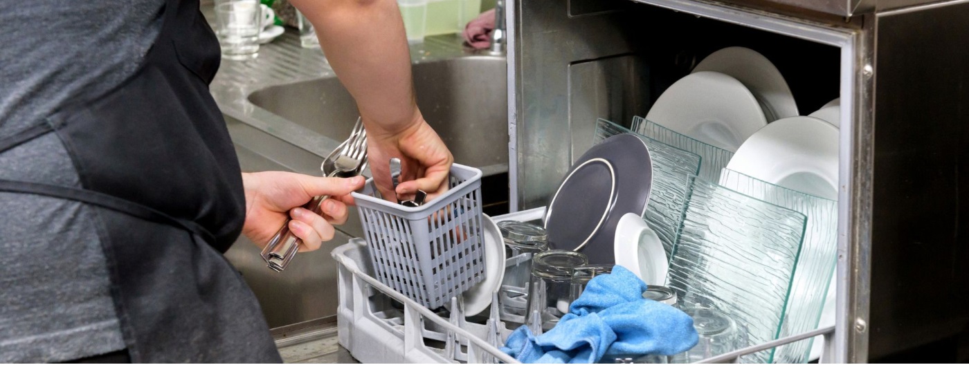 NOUDEPESU HOOLDUS.jpg (205 KB)